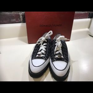 donald pliner piper sneaker